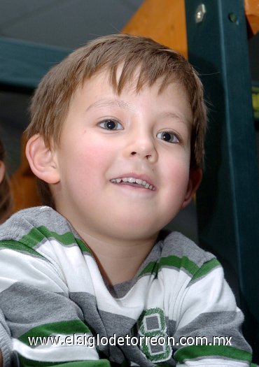 23032008
Santiago Siller Ochoa, celebró cuatro años.