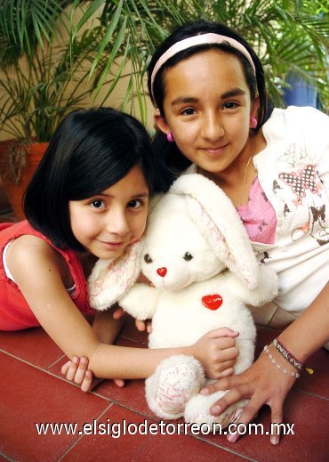 28032008
Mariana Guadalupe Casas de la Torre y María Vanessa Meza García.