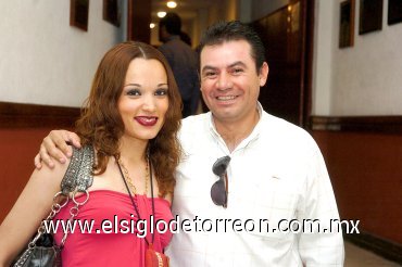 30032008
Chintia Ramón y Arturo Dena.