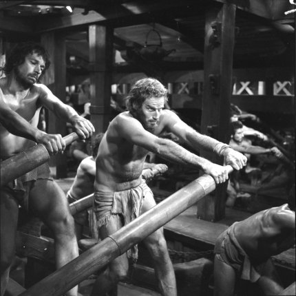 Interpretó varias obras de teatro, y más tarde protagonizó en 1948 la obra de Shakespeare 'Antonio y Cleopatra', que le proporcionó gran éxito durante dos años.
