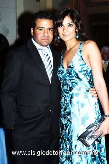 01042008
Rodrigo Castañeda y Pamela Díaz de León.