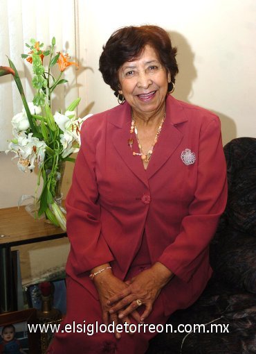04042008
Soledad Rentería Reyes celebró su cumpleaños en compañía de su familia y amistades.