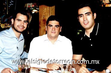 01042008
Gerardo Castillo, Jesús Barba y Jorge Samaniego.