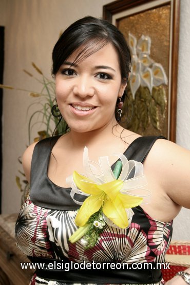 04042008
Suheila Dipp Salas contraerá matrimonio el próximo sábado 19 de abril, por lo que le organizaron una despedida de soltera.
