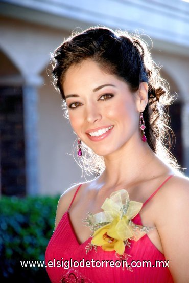 06042008
Selina Viesca Chávez contraerá nupcias  con José Luis Pérez el sábado 17 de mayo.
