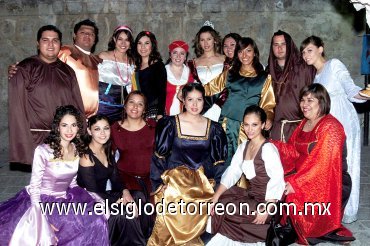 12042008
Jéssica, Katia, Arely, César, Angie, Pamela, Valeria, Jesús, Sara, Gerardo, Hugo, Luisa, Rosa, Cecy, Adriana y Chela, a lado de la maestra Haydeé Carolina Aguirre Bojórquez.