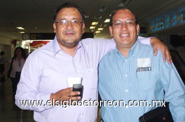 22042008
Con rumbo a la Ciudad de México salieron, Jorge Torres y Ricardo Martínez.