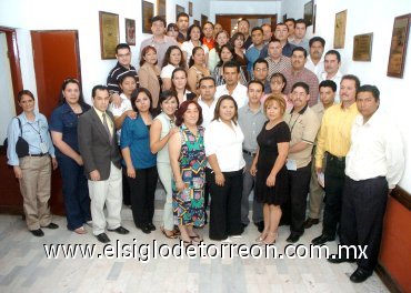 13042008
Graduados de la catorceava generación del curso Soi de las sucursales Sorianas Oriente, Independencia, Fundadores, Constitución, Las Fuentes, Triana y City Club de Torreón y Gómez Palacio