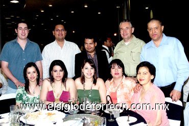 13042008
Jesús Ayala, Silvia Mejía, Cristina Martín del Campo, Christian Ramos, Perla Muñoz, Laurentino Quintanar, Lucy de Muñoz, Jaime Muñoz, Julio Mejía y Silvia de Mejía