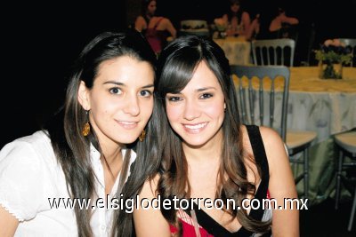 Nuri Murra y Daniela Rubio.