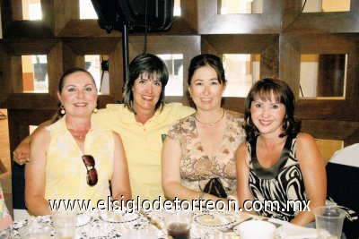 Blanca Bustos, Cristy Gutiérrez, Martha Saldaña e Iliada Pasos de Torres.