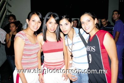 Michelle y Mabel Salinas, Marcela Hermosillo y Adela González.