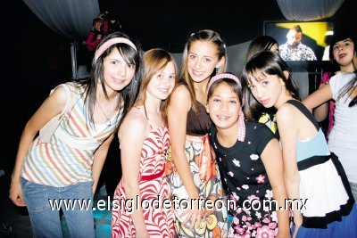 Gaby Cervantes, Brenda Montserrat Gin, Myrthala de la Garza, Malena Sesma y Andrea de la Garza.