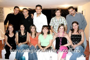 23042008
Alicia y Eduardo Soto, Martha y Manuel Chávez, Lizeth y Antonio Soto, Verónica de Soto, Paloma y Ricardo Placencia y Carolina y Carlos Anaya