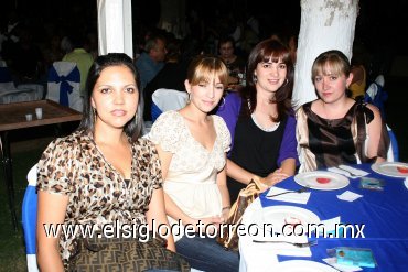 27042008
Marcela Rodríguez, Liliana Uribe, Rocío Herrera y Goreti González.