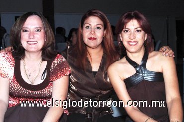 29042008
Mayela Villa, Magdalena y Mayra Hermosillo.