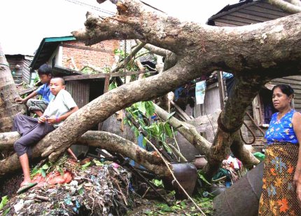 Birmania comenzó una nueva jornada con más de 20 mil muertos y cientos de miles de personas damnificadas a causa del ciclón tropical 'Nargis' que azotó el sur del país.