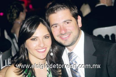 Marcela Foglio de Ruiz y Humberto Ruiz Villalobos.