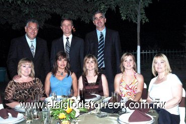 07052008
Ricardo y Paty Barroso, Carlos y Cristina Alatorre, Eduardo y Consue Jiménez, Any de Franco y Lety de Núñez.