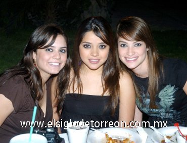 04052008
Ana Viesca, Marcela Jaime y Fer García.