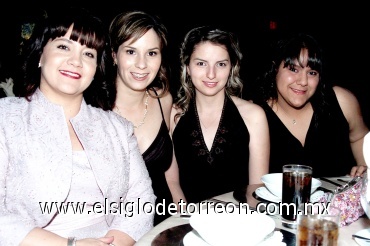 18052008
Carolina Juárez Silveyra, Valeria de García, Fabiola y Estefanía Ramírez
