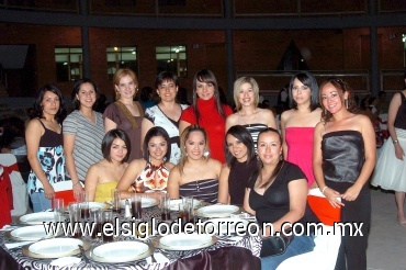 18052008
Lupita, Lorena, Denise, Talina, Irene, Lucy, Flor Lorena, Gina, Luly, Ana Rosa, Adriana, Alejandra y Karina.