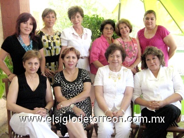 23052008
Juanita Ortiz, Rosy Torres, Rosario Abularach, Nina de Ríos, Paquita Cruz, Ana María Avelar, Maribel Rodríguez, Lupita Flores, Corine de Villarreal y Marilú Blackayer.