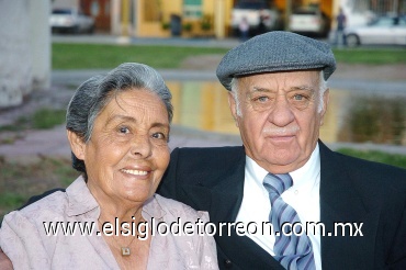 24052008
Sr. Antonio Maúl Arias y Socorro Ojeda de Maúl, celebrando sus  Bodas de Oro.
