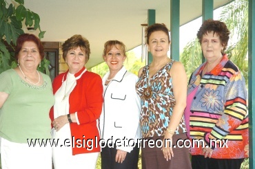 27052008
Patricia Hernández de García, Susana Elisa de González, Soraya Serhan y Marisa de Zavala, fueron las anfitrionas de tan importante evento.