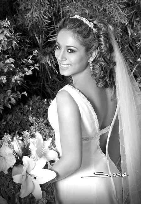 Señorita María Irene Zúñiga el día de su enlace nupcial con el señor Jules D. Oille. 

Studio Sosa.