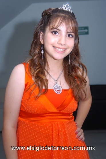 01062008
Victoria Cortinas Trujillo cumplió 15 años y lo festejó con una original fiesta
