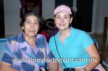 07062008
María de la Luz Miranda viajó a Guadalajara y fue despedida por Ámbar G. de Grene