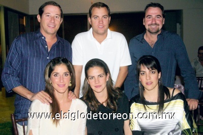 Rafa Tricio, Alejandro Yarza, Rodolfo Zertuche, Gaby Zarra, Velia y Marcela Martínez.