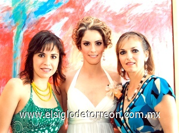 09062008
Brenda Arriaga Salazar junto a su hermana Martha Arriaga Salazar y su mamá Martha Salazar de Arriaga