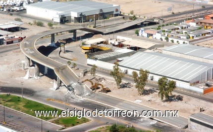 El DVR cobró la vida de tres personas en igual número de accidentes de camiones de carga en los que hubo además pérdidas materiales cuantiosas y se les atribuyó al exceso de velocidad con que manejaban los conductores.