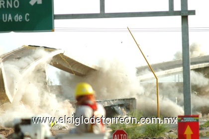 Con oportunidad fueron evacuadas las empresas y viviendas ubicadas en un radio de 150 metros.