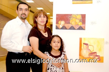 19062008
Hernán, Lorena y Lorenita Grimaldo