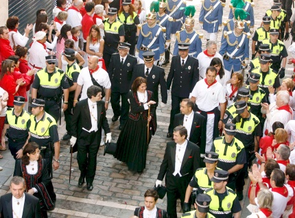 Los Sanfermines son una fiesta en honor a San Fermín que se celebra anualmente en Pamplona, capital de la Comunidad Foral de Navarra, al norte de España.