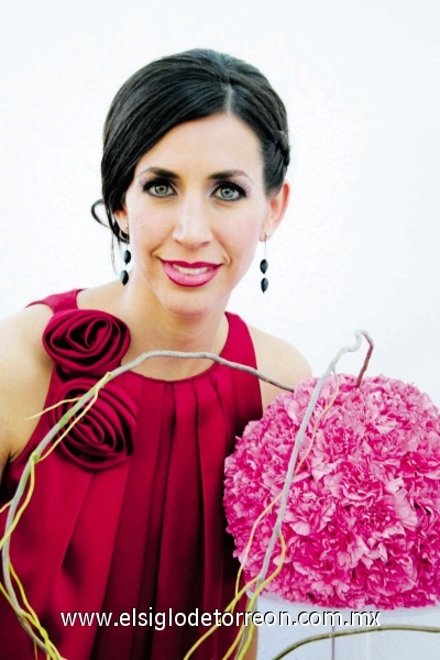 Irá pronto al altar
Jessica Yacamán Peña.