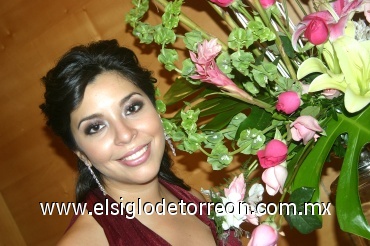 06072008
Carolina Corona Luna disfrutó de un festejo prenupcial por su cercano matrimonio