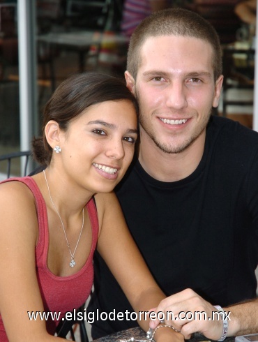 06072008
Brenda Rodríguez y Vladimir Chorny.