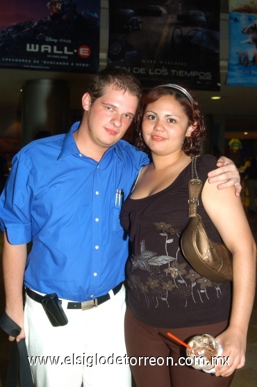 06072008
Carlos Simental y Luz María Gómez.