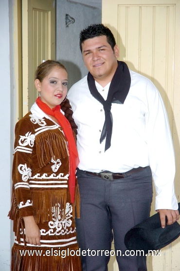 06072008
Jennifer Aguilar y Efrén Pérez