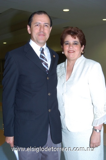 08072008
Arturo González y Nora Ochoa de González.