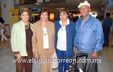 17072008
Rosa María, María Esther, Ana María y Lorenzo Zataráin Martínez viajaron a Guadalajara, Jal.