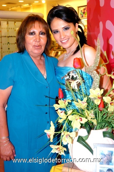 13072008
Jaqueline Quintero Escobedo y su mamá Cuquis de Quintero