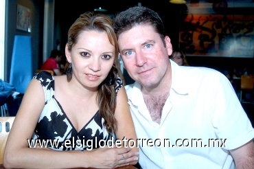 15072008
Nancy Cháirez y David Solís.