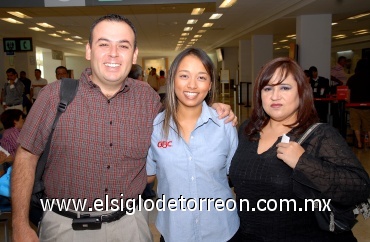 22072008
Jorge Martínez, Janeth Sifuentes y Blanca Montoya, viajaron por motivo de trabajo a Cd. Juárez, Chihuahua