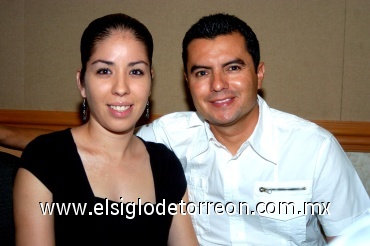21072008
Mari Carmen de Becerra y Héctor Becerra Flores.