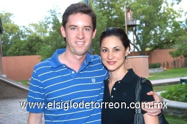 27072008
Alejandro Gutiérrez y Alejandra Aguilar